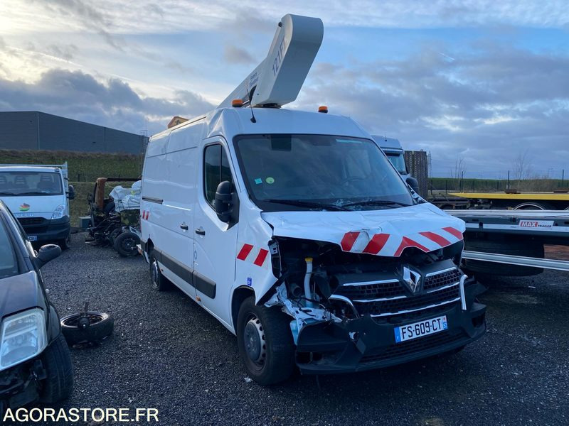 RENAULT MASTER NACELLE - Dubă: Foto 1 RENAULT MASTER NACELLE - Dubă: Foto 1