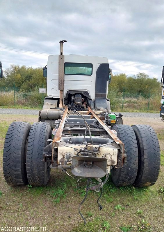 RENAULT PREMIUM 370-19 / 2007 / 371820 km - Camion şasiu: Foto 3 RENAULT PREMIUM 370-19 / 2007 / 371820 km - Camion şasiu: Foto 3