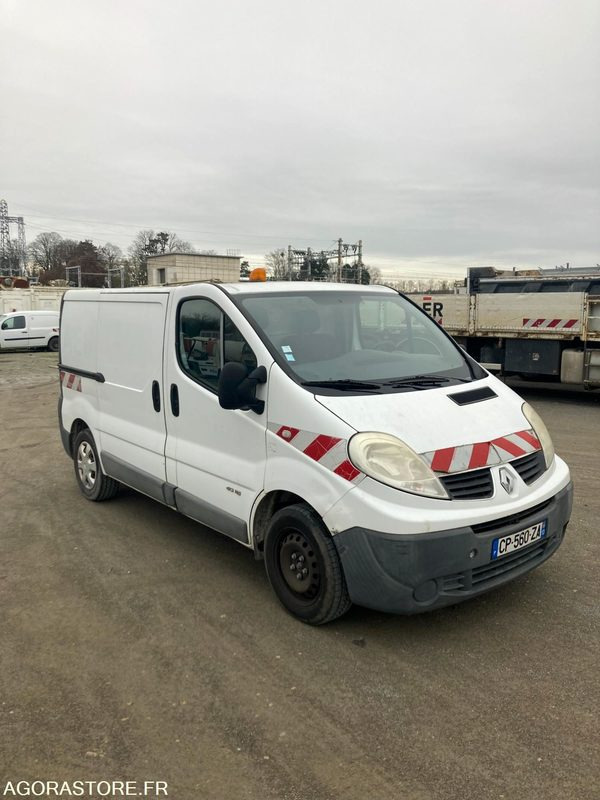 RENAULT TRAFIC diesel - Année 2013 - 376.300km - Dubă: Foto 1 RENAULT TRAFIC diesel - Année 2013 - 376.300km - Dubă: Foto 1