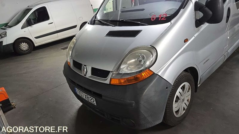 Renault Trafic - 2004 - 257907kms - 1707-XB-22 - Microbuz, Transport persoane: Foto 1 Renault Trafic - 2004 - 257907kms - 1707-XB-22 - Microbuz, Transport persoane: Foto 1