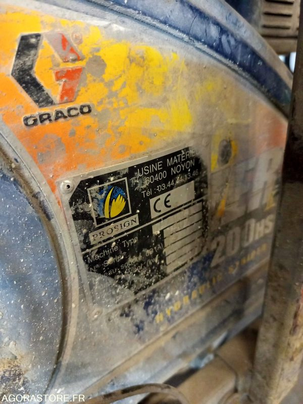 TRACEUSE PEINTURE HORIZONTALE GRACO 200HS - Echipamente de constructii: Foto 3 TRACEUSE PEINTURE HORIZONTALE GRACO 200HS - Echipamente de constructii: Foto 3