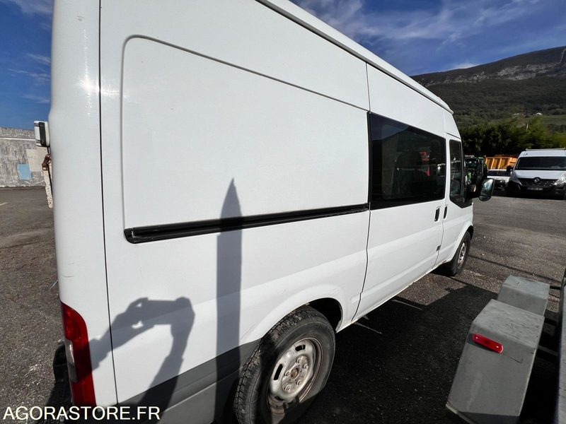 UTILITAIRE FORD TRANSIT - 2011 / 160 000 KM - MOTEUR HS - Dubă: Foto 3 UTILITAIRE FORD TRANSIT - 2011 / 160 000 KM - MOTEUR HS - Dubă: Foto 3