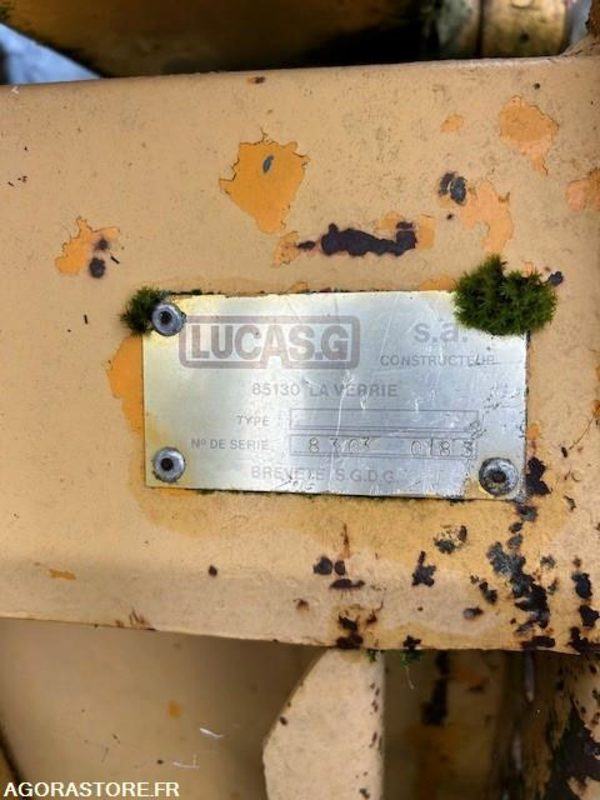 DESILEUSE LUCAS - Utilaje agricole: Foto 2 DESILEUSE LUCAS - Utilaje agricole: Foto 2