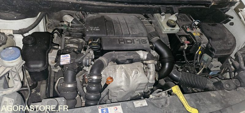 VEHICULE FRIGORIFIQUE PEUGEOT PARTNER AB519FR - Autoutilitară compactă: Foto 2 VEHICULE FRIGORIFIQUE PEUGEOT PARTNER AB519FR - Autoutilitară compactă: Foto 2