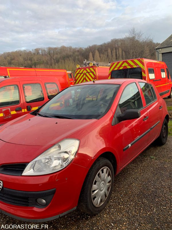 VL RENAULT CLIO3 3739ZH76 - Automobil: Foto 2 VL RENAULT CLIO3 3739ZH76 - Automobil: Foto 2