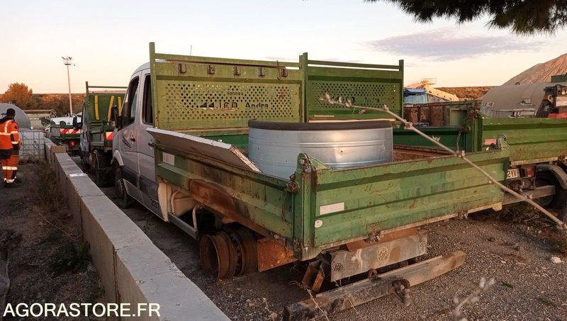 VOLKSWAGEN CRAFTER benne double cabine - 2011 - 213750kms - BL-964-FA - Autoutilitară basculantă: Foto 3 VOLKSWAGEN CRAFTER benne double cabine - 2011 - 213750kms - BL-964-FA - Autoutilitară basculantă: Foto 3