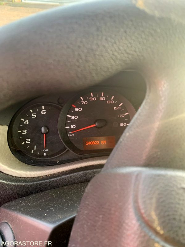 VSAV RENAULT MASTER3 CH347CR - Dubă: Foto 5 VSAV RENAULT MASTER3 CH347CR - Dubă: Foto 5