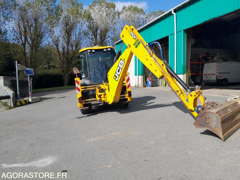 Tracto pelle - Buldoexcavator: Foto 2 Tracto pelle - Buldoexcavator: Foto 2