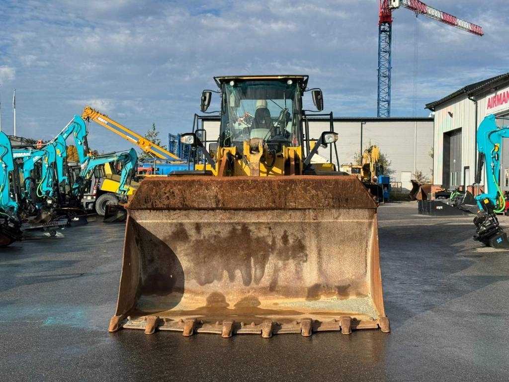 Încărcător frontal pe pneuri CAT 966M: Foto 19 Încărcător frontal pe pneuri CAT 966M: Foto 19