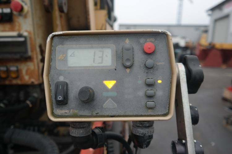 Dynapack F121 4WD - Finisor de asfalt: Foto 2 Dynapack F121 4WD - Finisor de asfalt: Foto 2