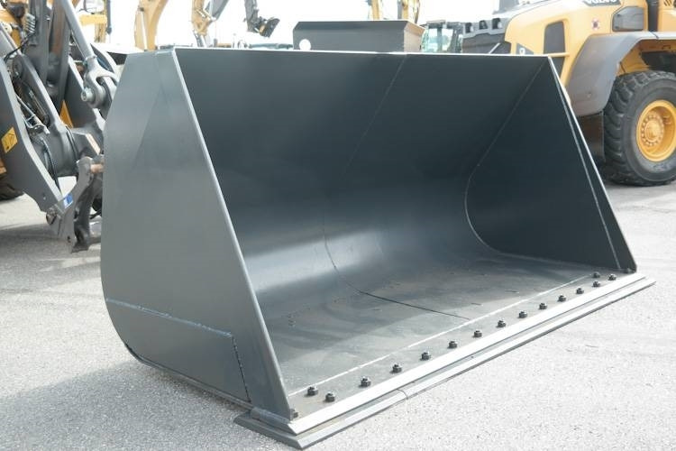 Raukoda 4,5 Kubik - Cupă incărcător: Foto 1 Raukoda 4,5 Kubik - Cupă incărcător: Foto 1