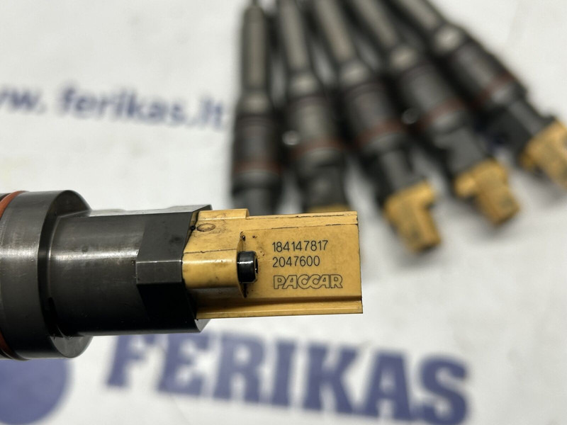 DAF injectors set - Filtru de combustibil pentru Camion: Foto 4 DAF injectors set - Filtru de combustibil pentru Camion: Foto 4