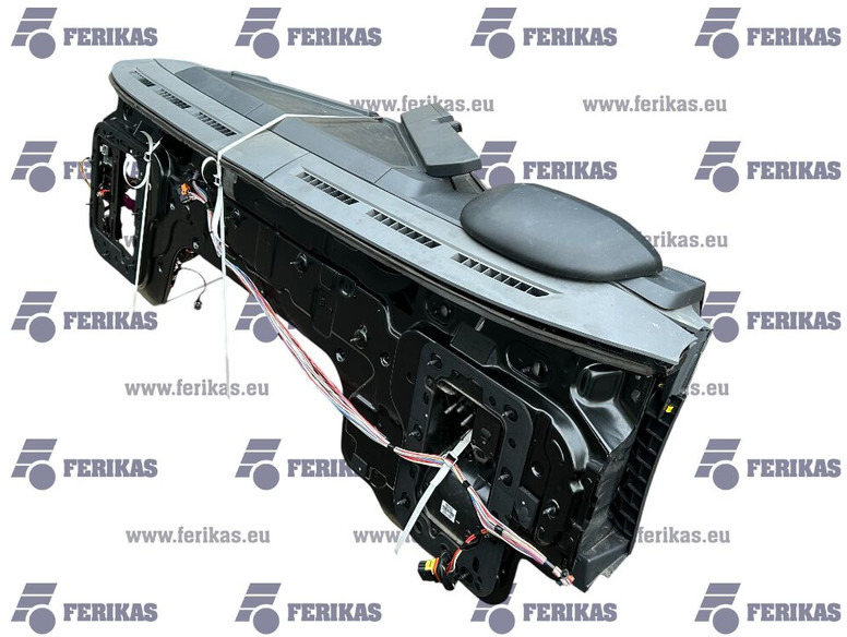 Renault complete dashboard - Bară de protecție pentru Camion: Foto 5 Renault complete dashboard - Bară de protecție pentru Camion: Foto 5