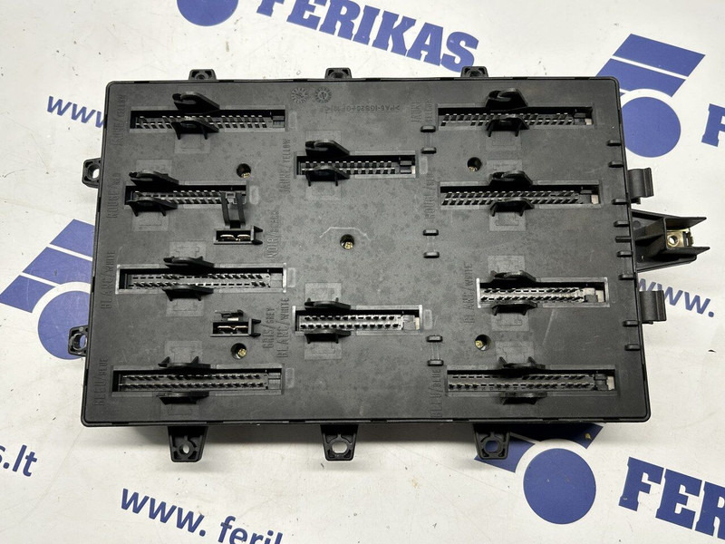 Renault fuse box - Sistem electric pentru Camion: Foto 2 Renault fuse box - Sistem electric pentru Camion: Foto 2