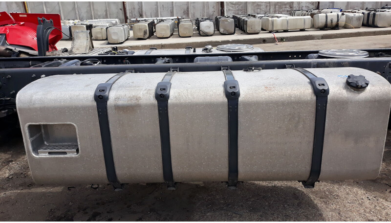 Scania R - Rezervor combustibil pentru Camion: Foto 3 Scania R - Rezervor combustibil pentru Camion: Foto 3