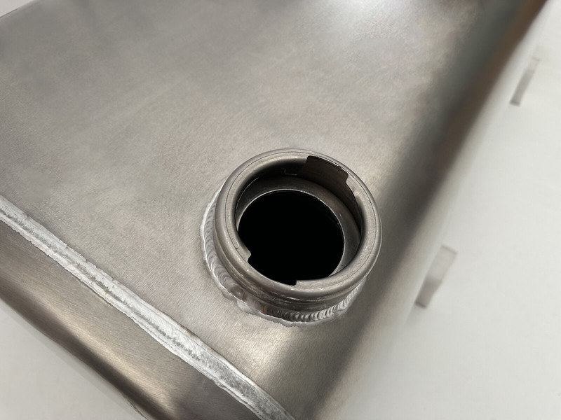 Volvo VOLVO RENAULT - Rezervor combustibil pentru Camion: Foto 4 Volvo VOLVO RENAULT - Rezervor combustibil pentru Camion: Foto 4