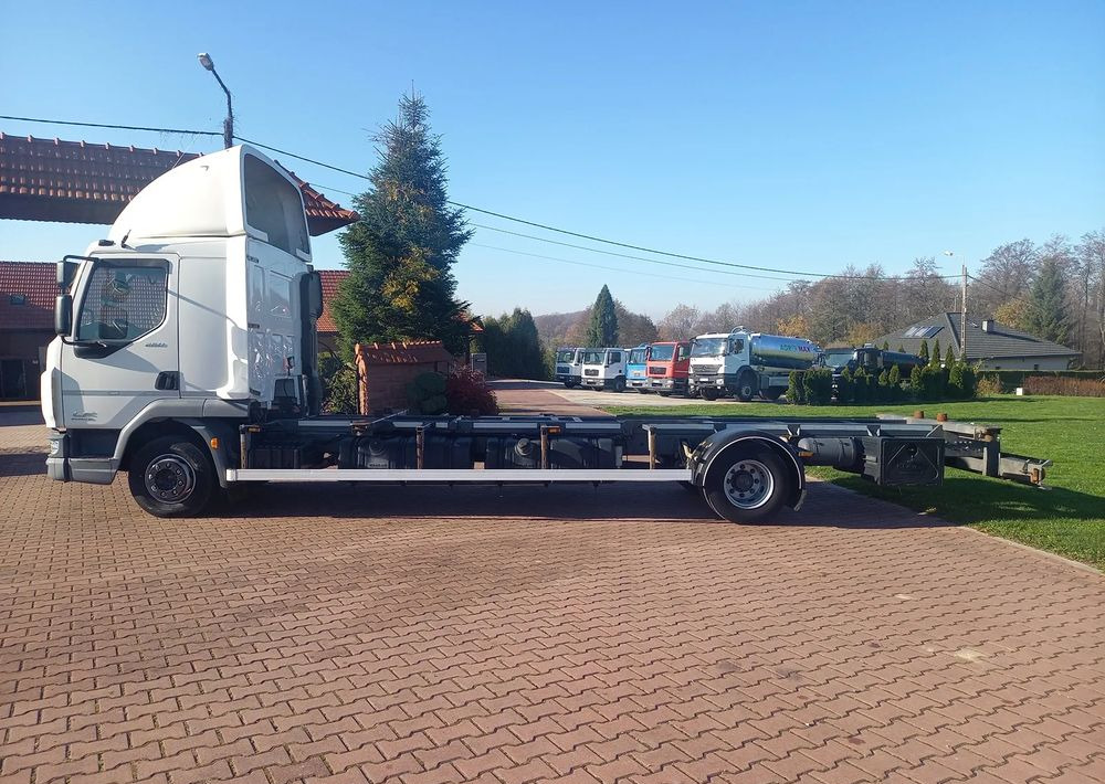 DAF 45 - Camion transport containere/ Swap body: Foto 3 DAF 45 - Camion transport containere/ Swap body: Foto 3