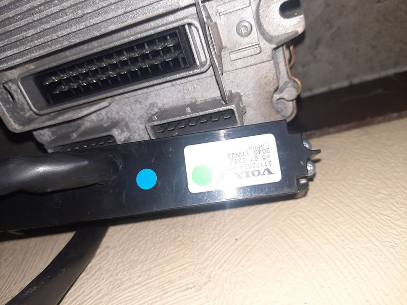 Iveco ACTIA - Calculator de bord: Foto 2 Iveco ACTIA - Calculator de bord: Foto 2