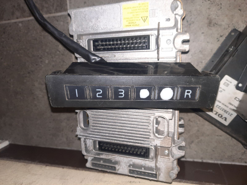 Iveco ACTIA - Calculator de bord: Foto 3 Iveco ACTIA - Calculator de bord: Foto 3