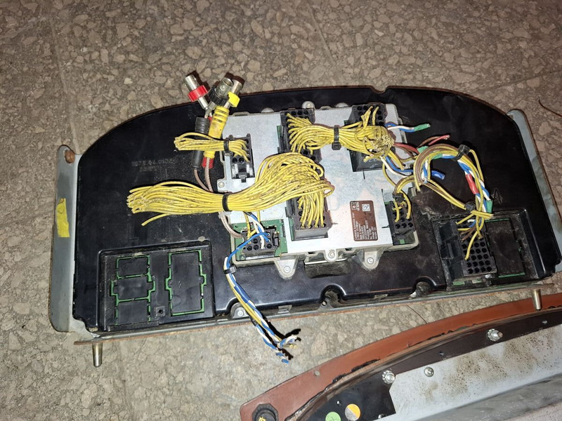 Iveco климат контроль Iveko - Tablou de bord: Foto 3 Iveco климат контроль Iveko - Tablou de bord: Foto 3