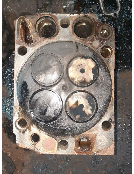 MAN - Blocul cilindrilor: Foto 2 MAN - Blocul cilindrilor: Foto 2