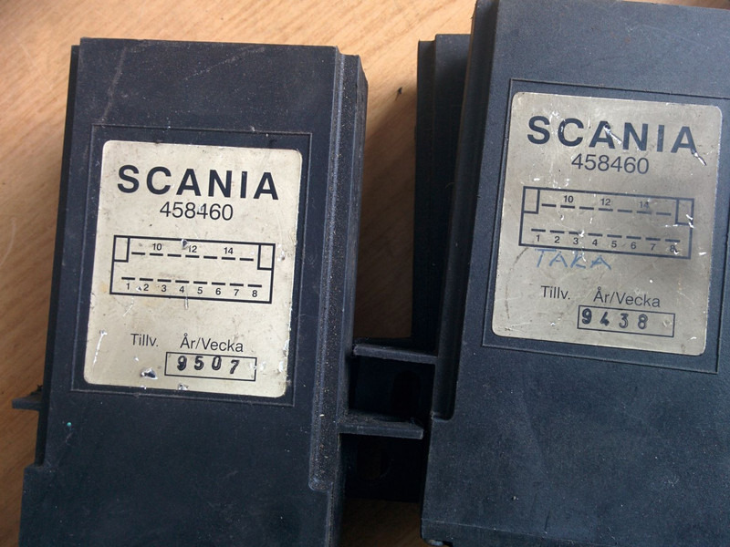 Scania 0485472. 458460 . 0881801800 - Calculator de bord: Foto 4 Scania 0485472. 458460 . 0881801800 - Calculator de bord: Foto 4