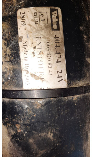 Setra BOSCH 039044245 - Ștergător: Foto 5 Setra BOSCH 039044245 - Ștergător: Foto 5