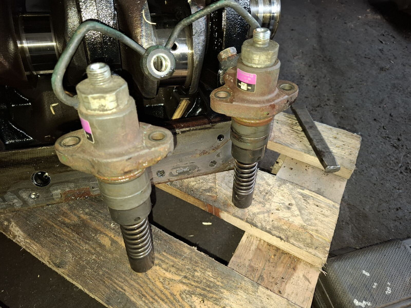 Volvo D7E - Pompă de combustibil: Foto 1 Volvo D7E - Pompă de combustibil: Foto 1