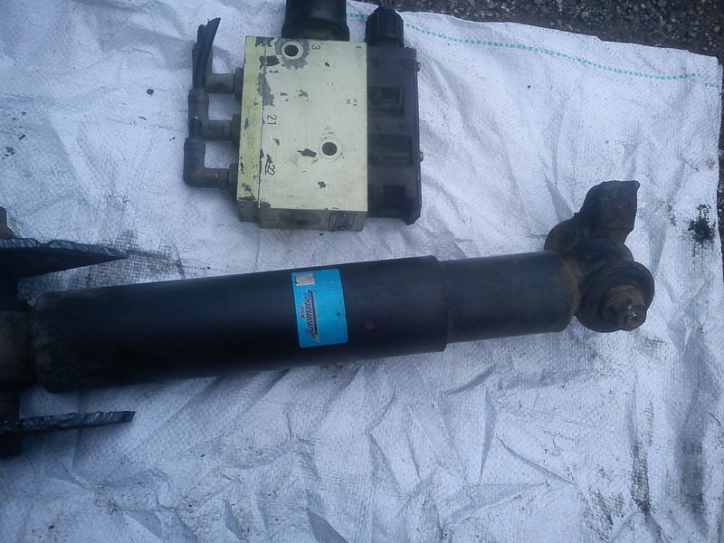 Volvo Уронем пола 0501100014. 28. 29. 35. 40. - Calculator de bord: Foto 3 Volvo Уронем пола 0501100014. 28. 29. 35. 40. - Calculator de bord: Foto 3