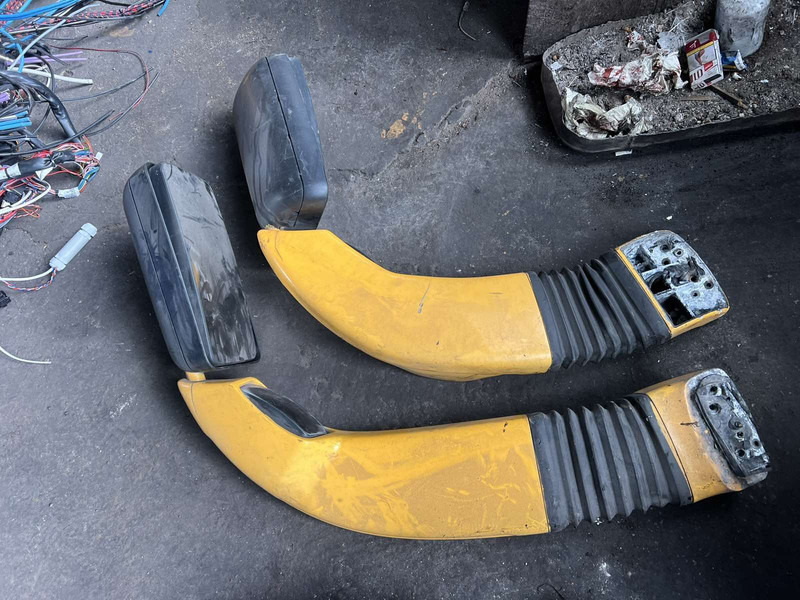 Volvo магнетолы . B12 . Ивеко - Bară de protecție: Foto 5 Volvo магнетолы . B12 . Ивеко - Bară de protecție: Foto 5