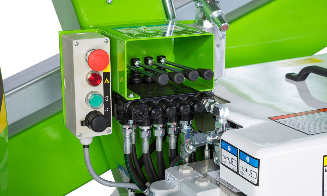 NIFTYLIFT N120TPE - Nacela articulata, Nacela tractabila: Foto 5 NIFTYLIFT N120TPE - Nacela articulata, Nacela tractabila: Foto 5