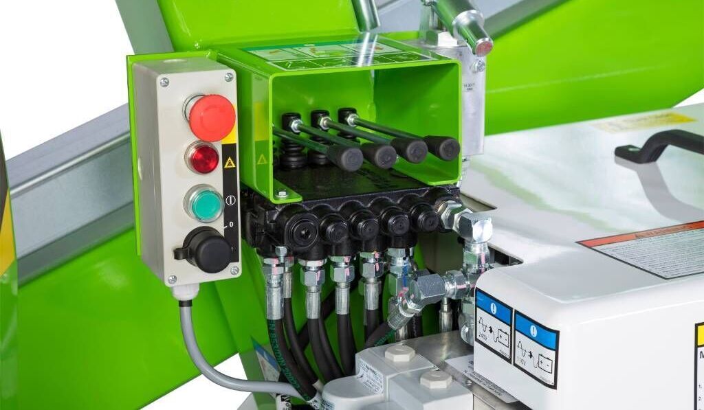 NIFTYLIFT N120TPET - Nacela articulata, Nacela tractabila: Foto 5 NIFTYLIFT N120TPET - Nacela articulata, Nacela tractabila: Foto 5