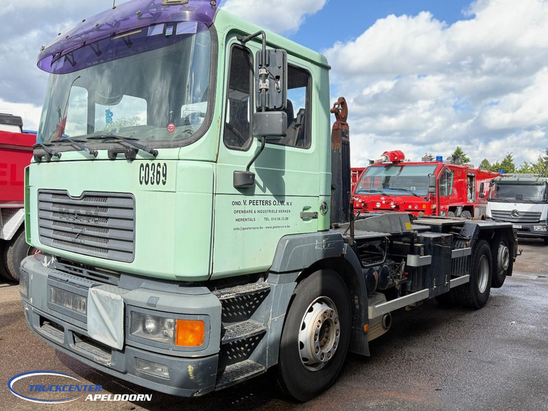 MAN 26.403 6x2 Stuuras, ADR - Camion cu cârlig: Foto 3 MAN 26.403 6x2 Stuuras, ADR - Camion cu cârlig: Foto 3