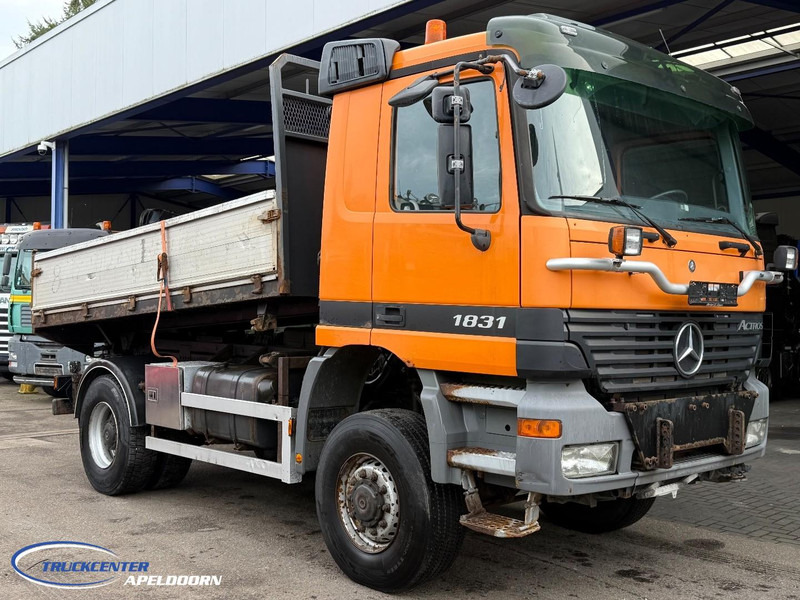 Mercedes-Benz Actros 1831 4x4 Naafreductie, Bladgeveerd, EPS, Originele kilometerstand! - Camion basculantă: Foto 1 Mercedes-Benz Actros 1831 4x4 Naafreductie, Bladgeveerd, EPS, Originele kilometerstand! - Camion basculantă: Foto 1