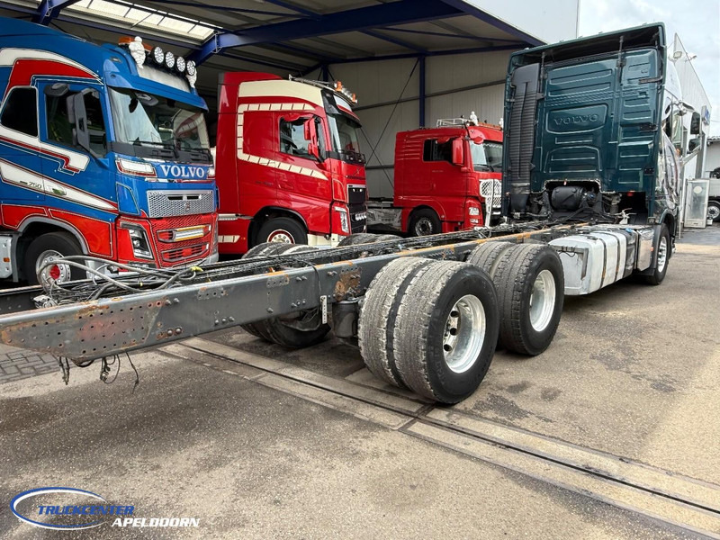 Volvo FH 750 6x4, Steel - Air, Globetrotter XL - Camion şasiu: Foto 4 Volvo FH 750 6x4, Steel - Air, Globetrotter XL - Camion şasiu: Foto 4