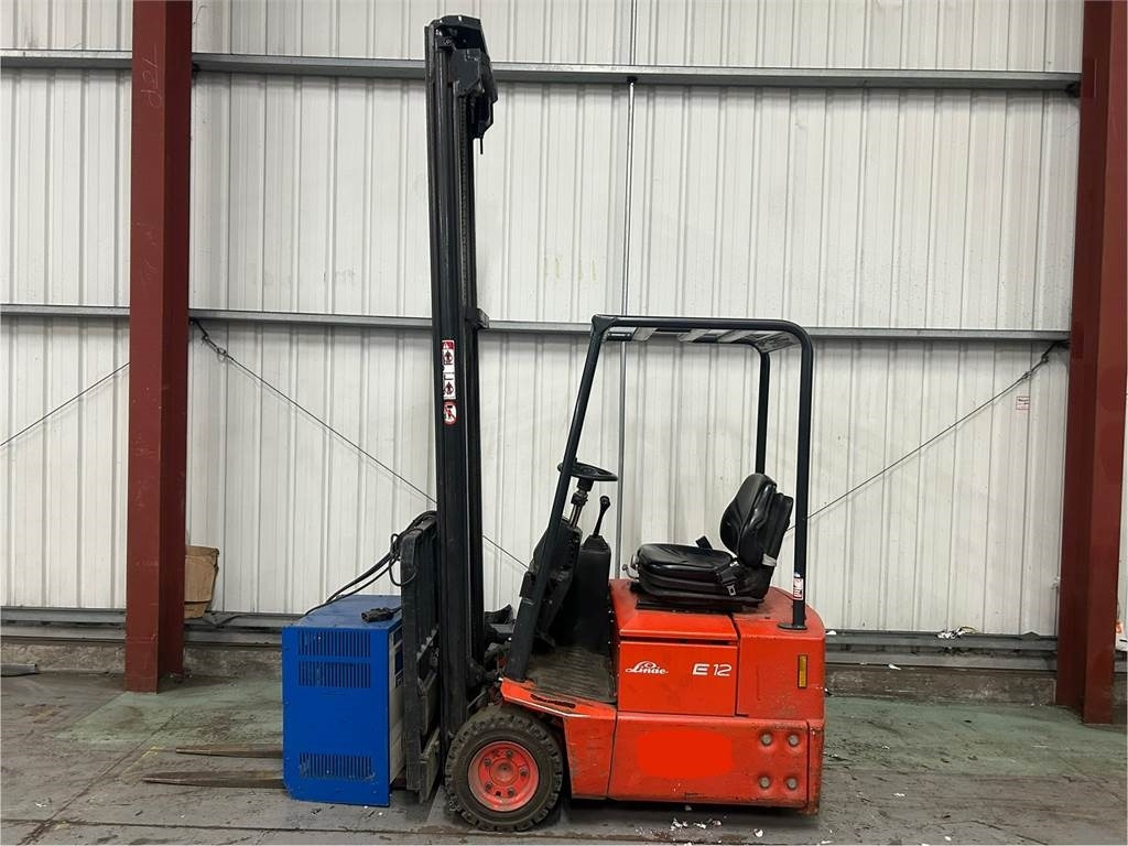Linde E12Z-02 - Electrostivuitor: Foto 1 Linde E12Z-02 - Electrostivuitor: Foto 1