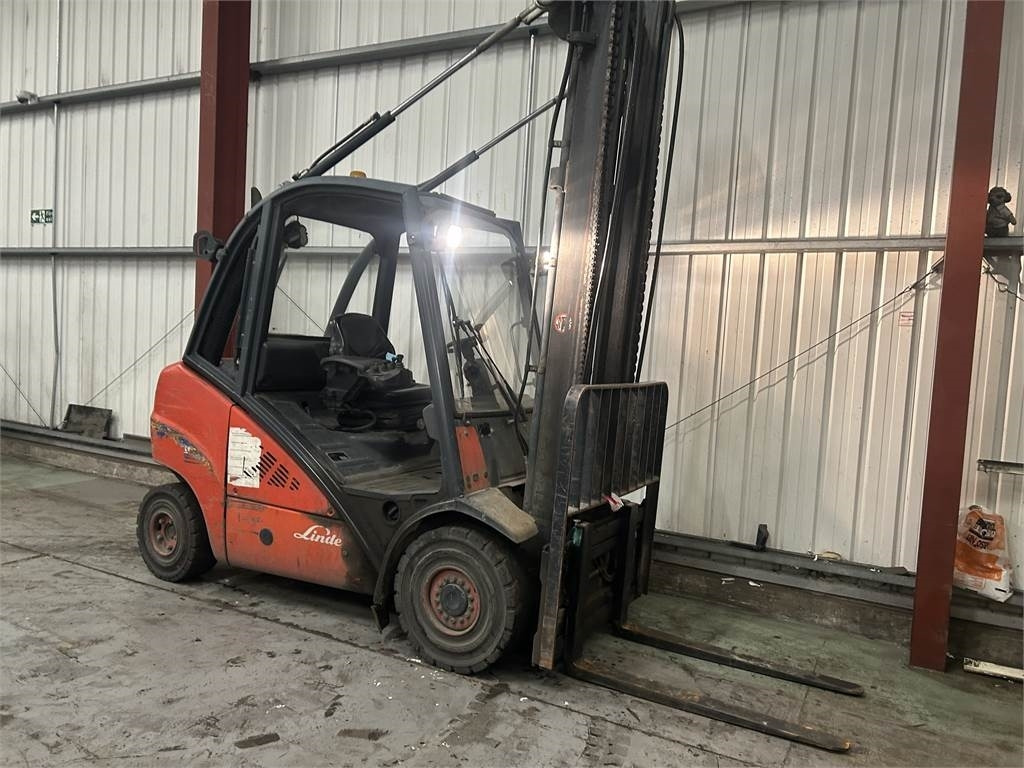 Linde H30D - Stivuitor diesel: Foto 4 Linde H30D - Stivuitor diesel: Foto 4
