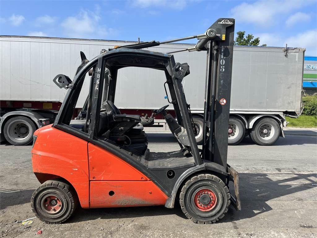 Linde H30D - Stivuitor diesel: Foto 4 Linde H30D - Stivuitor diesel: Foto 4