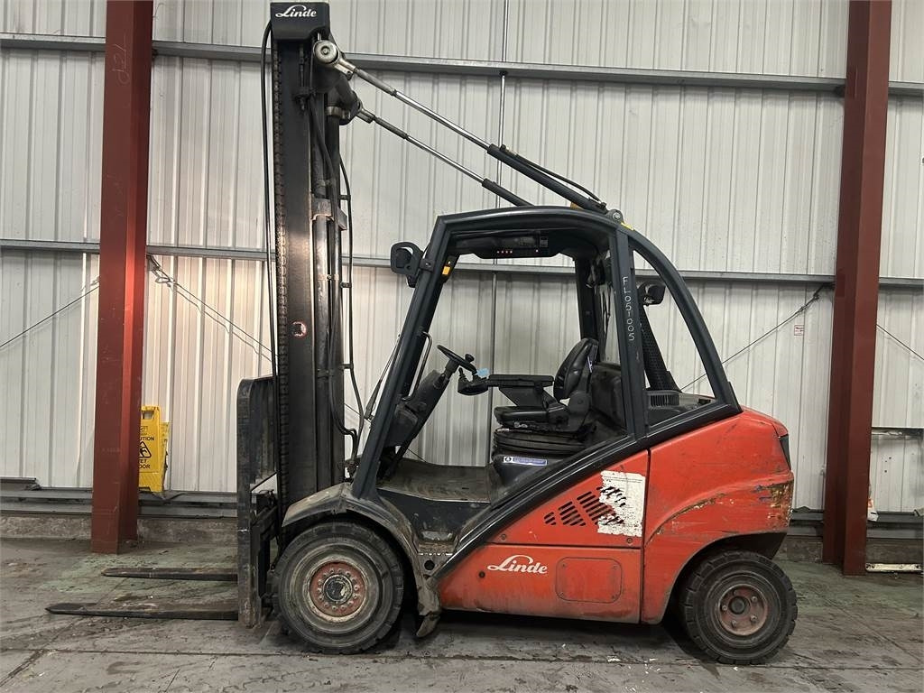 Linde H30D - Stivuitor diesel: Foto 1 Linde H30D - Stivuitor diesel: Foto 1