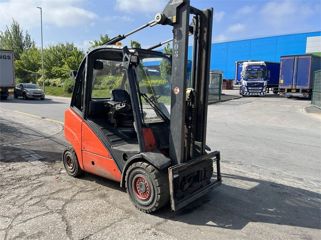 Linde H30D - Stivuitor diesel: Foto 3 Linde H30D - Stivuitor diesel: Foto 3