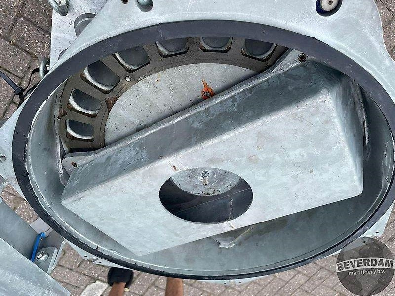 Vogelsang Dosimat LVX670-26-50 LVX570-23-50 - Maşină de împrăştiat îngrăşăminte: Foto 4 Vogelsang Dosimat LVX670-26-50 LVX570-23-50 - Maşină de împrăştiat îngrăşăminte: Foto 4