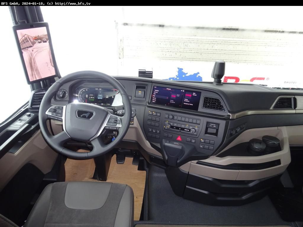 MAN TGX (TG3) 18.640 4x2 LL SA D38, Spiegellos MAN TGX (TG3) 18.640 4x2 LL SA D38, Spiegellos - Cap tractor: Foto 4 MAN TGX (TG3) 18.640 4x2 LL SA D38, Spiegellos MAN TGX (TG3) 18.640 4x2 LL SA D38, Spiegellos - Cap tractor: Foto 4