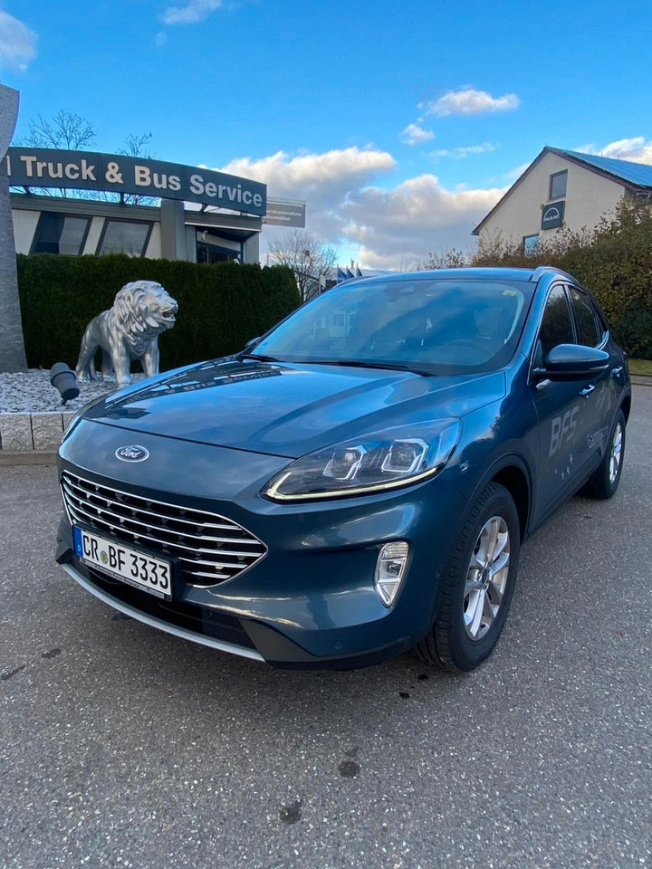 Ford Kuga Titanium 4X4 AWD - SUV: Foto 1 Ford Kuga Titanium 4X4 AWD - SUV: Foto 1