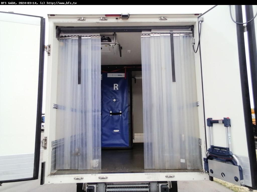 MAN TGE 3.140 4x2 F SB Bi-Temp Kühlkoffer, Carrier P MAN TGE 3.140 4x2 F SB Bi-Temp Kühlkoffer, Carrier P - Autoutilitară frigorifica: Foto 2 MAN TGE 3.140 4x2 F SB Bi-Temp Kühlkoffer, Carrier P MAN TGE 3.140 4x2 F SB Bi-Temp Kühlkoffer, Carrier P - Autoutilitară frigorifica: Foto 2