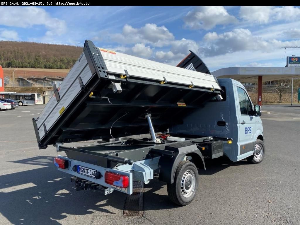 MAN TGE 3.180 4x2 F SB Dreiseitenkipper - Autoutilitară basculantă: Foto 3 MAN TGE 3.180 4x2 F SB Dreiseitenkipper - Autoutilitară basculantă: Foto 3