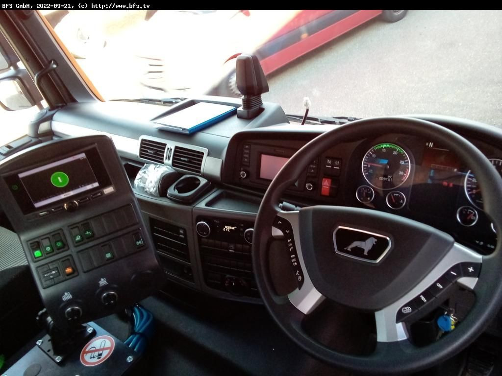 MAN TGM 15.290 4x2 BL CityFant 6000 SH Doppelseitige - Măturătoare stradală: Foto 4 MAN TGM 15.290 4x2 BL CityFant 6000 SH Doppelseitige - Măturătoare stradală: Foto 4