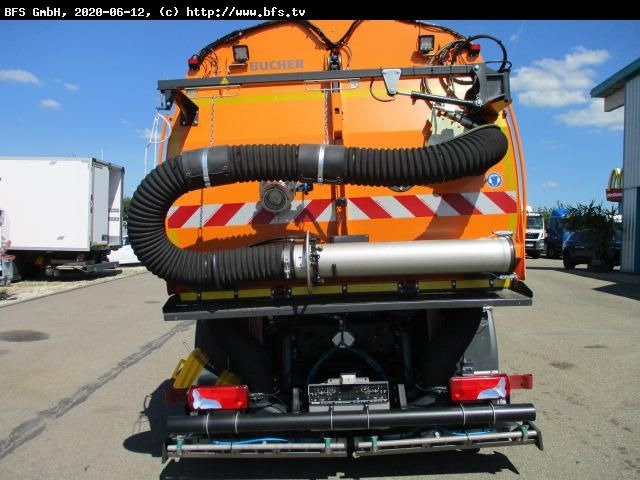 MAN TGS 18.400 4X2 BL Bucher OF 8000 RS Drehjet beid - Măturătoare stradală: Foto 3 MAN TGS 18.400 4X2 BL Bucher OF 8000 RS Drehjet beid - Măturătoare stradală: Foto 3