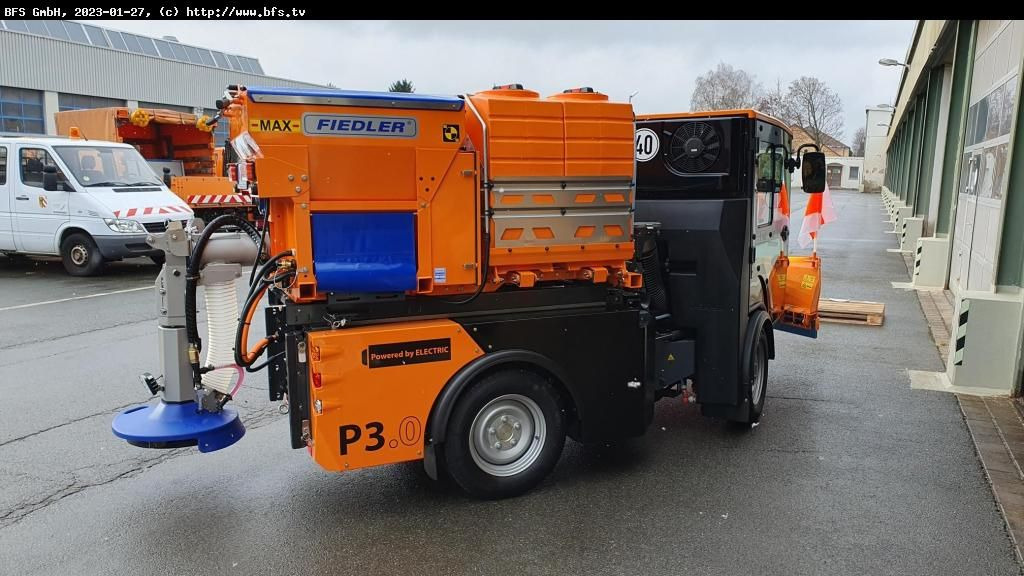 Pony P3.0 Pony P3.0 - Măturătoare stradală: Foto 3 Pony P3.0 Pony P3.0 - Măturătoare stradală: Foto 3