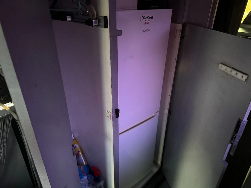 Camion MAN NEOMAN ENGINE AND GEARBOX BROKEN LIVING ROOM + KITCHEN + DOUCHE: Foto 19