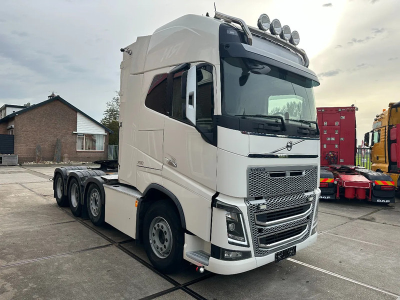Volvo FH 16.750 8X4, 180 TON POWER STEERING HYDRAULIC - Cap tractor: Foto 4 Volvo FH 16.750 8X4, 180 TON POWER STEERING HYDRAULIC - Cap tractor: Foto 4